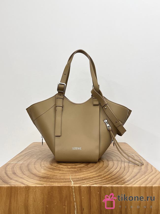 Loewe Hammock Flip Bag In Classic Calfskin Brown - 22.5x21x15cm - 1