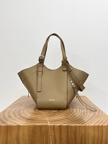Loewe Hammock Flip Bag In Classic Calfskin Brown - 22.5x21x15cm