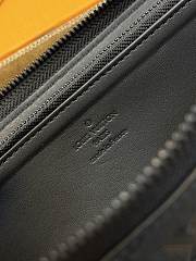 LV Zippy Wallet Horizontal Monogram Taurillon Leather Black M11721 - 21x10x2.5cm - 4