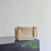 Bottega Veneta Madison Lambskin Ecru 876648 - 27x16x6cm - 4