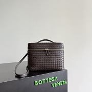 Bottega Veneta Soft Vanity in Lambskin Fondant 843819 - 19.5x17x1cm - 1
