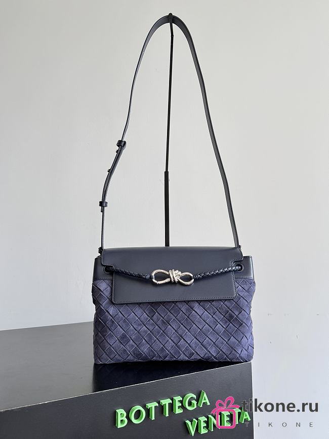 Bottega Veneta Small Andiamo Messenger in Neptune 815781 - 29x20x13cm - 1