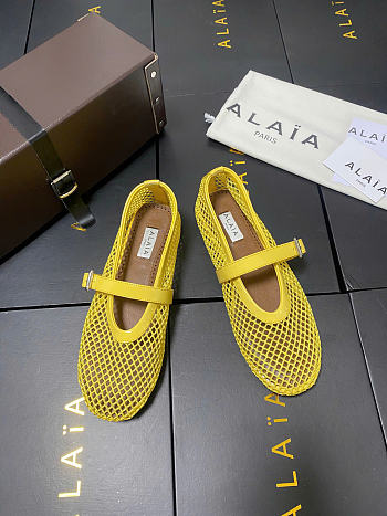 Alaia Lemon Yellow Ballet Flats In Fishnet