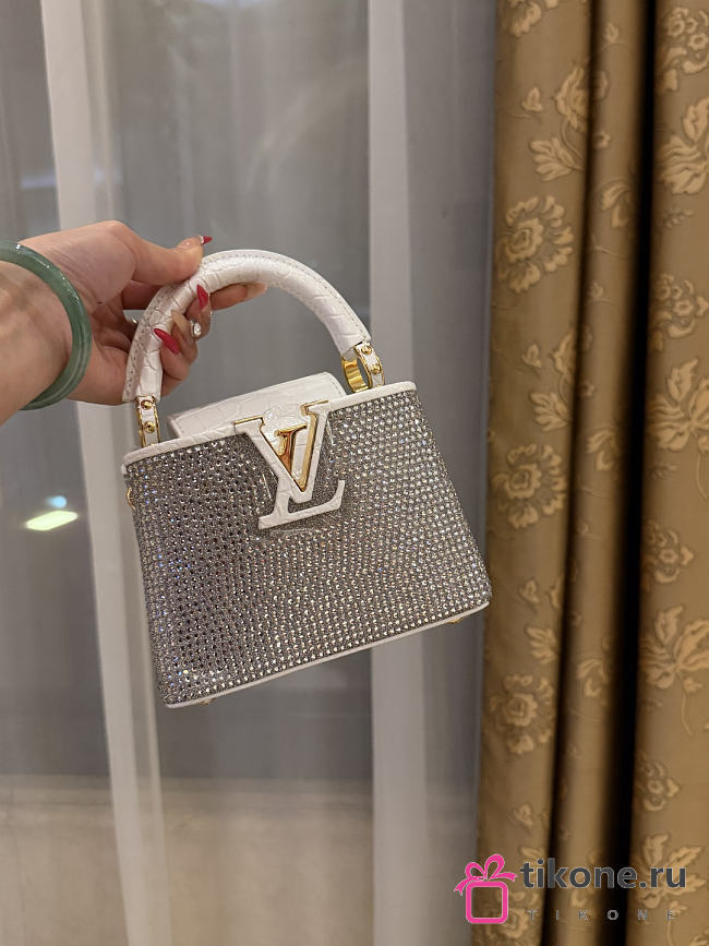 LV Capucines Mini White Full Crystal - 21x13.6x8cm - 1