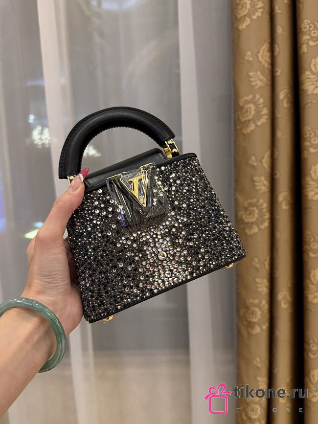 LV Capucines Nano Black Crystal Heaven - 16.3x11x6.5cm - 1