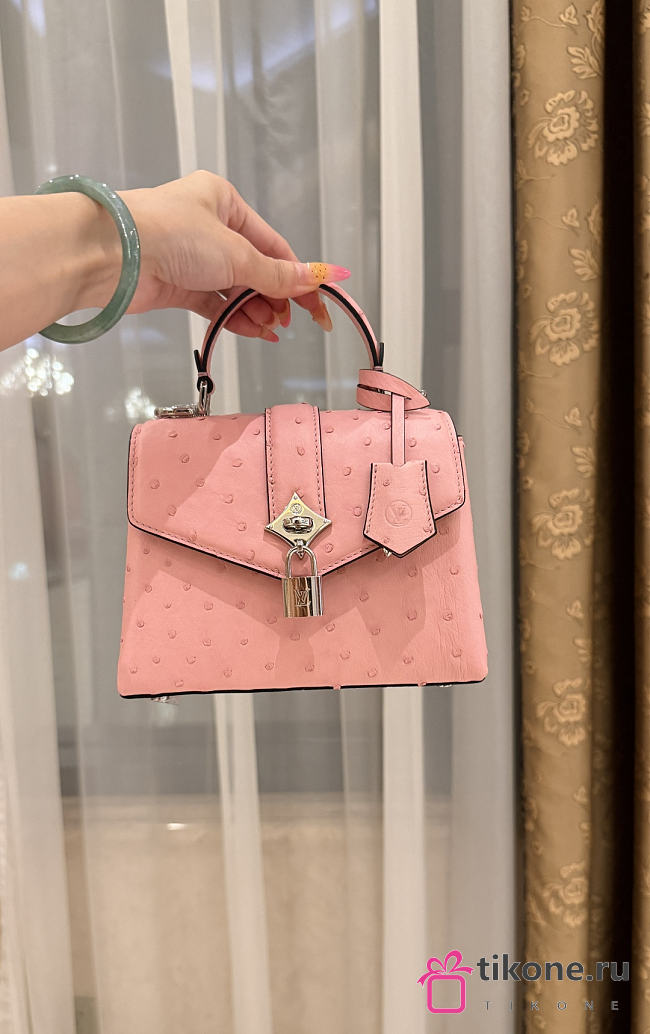 LV Rose De Vents Mini Ostrich Candy Pink - 19x15x9cm - 1