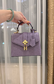 LV Rose De Vents Mini Ostrich Light Purple - 19x15x9cm - 1