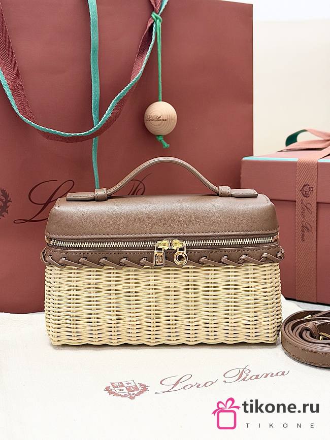 Loro Piana Extra Pocket L19 Wicker Pouch in Brown - 11x19x7cm - 1