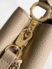 LV Capucines Mini Taurillon Leather Galet M29440 - 21x14x8cm - 4