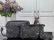LV Trio Messenger Damoflage Canvas Black M28602- 25x18.5x7cm - 3