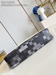 LV Pochette Voyage Souple Pouch Damoflage Canvas Black M14926 - 33.5x26x5.5cm - 6