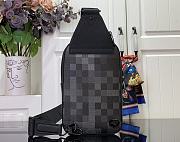 LV Avenue Slingbag Damoflage Canvas Black M14953 - 31x20x10cm - 2