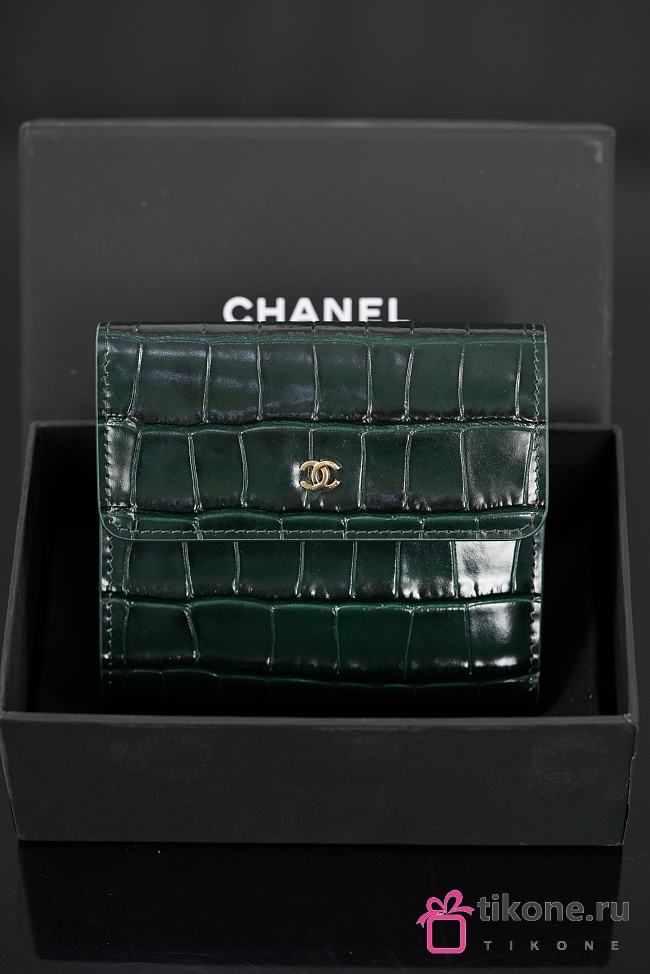 Chanel Classic Small Flap Wallet Crocodile Embossed Calfskin & Gold-Tone Metal Green - 10.5x11.5x3cm - 1