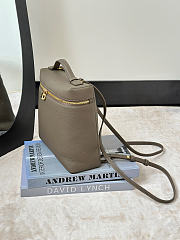 Loro Piana Extra Pocket backpack L23.5 Grained Calfskin Elephent Gray - 23x21x8cm - 3