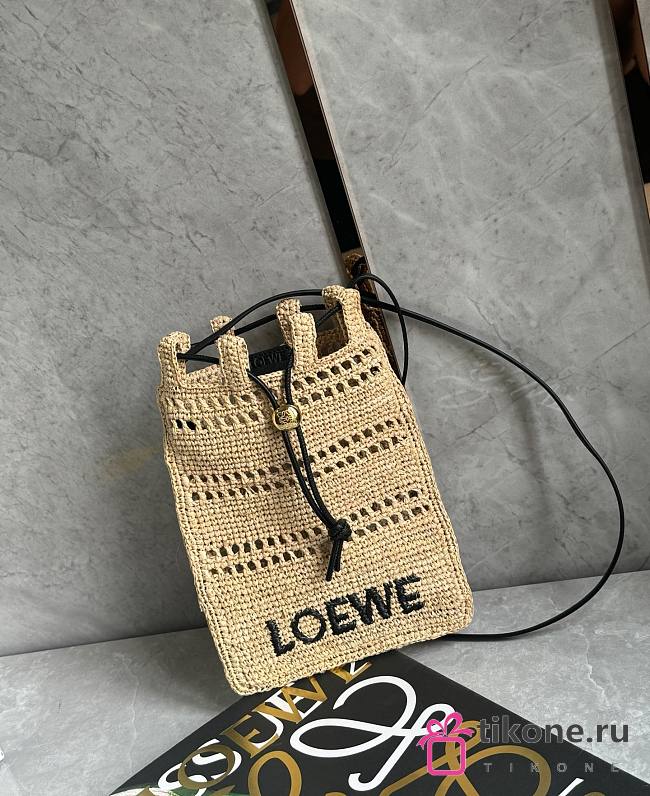 Loewe Drawstring Pocket In Raffia Beige - 21x16x1cm - 1