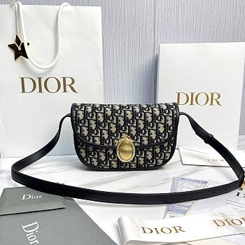 Medium Dior Médaillon Flap Bag Blue Dior Oblique Jacquard - 23x16x6.5cm