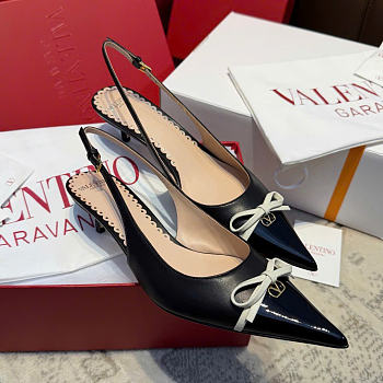 Valentino Bepointy Slingback Pump In Patent Leather And Kidskin Black/Ivory 45mm