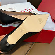 Valentino Bepointy Pump In Patent Leather And Kidskin Black/Ivory 45mm - 2