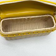 Loro Piana Extra Pocket L19 East-West Wicker Cotton, Linen, Rattan Minty Lemon - 11x19x7cm - 6