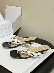 J'Adior Heeled Thong Sandal White Embroidered Cotton and Black Lambskin 3.5cm - 6