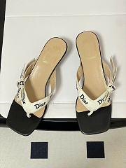 J'Adior Heeled Thong Sandal White Embroidered Cotton and Black Lambskin 3.5cm - 2