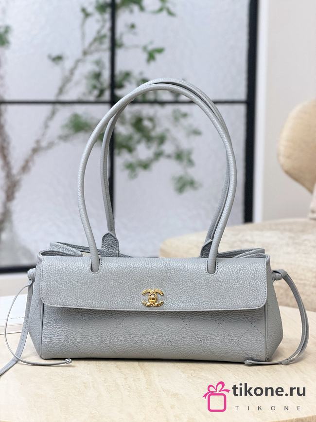 Chanel Small Tote Grained Calfskin & Gold-Tone Metal Gray - 30.5x15x11.5cm - 1
