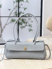 Chanel Small Tote Grained Calfskin & Gold-Tone Metal Gray - 30.5x15x11.5cm - 1