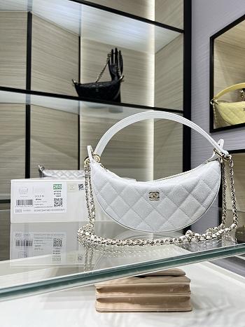 Chanel Clutch with Chain Shiny Grained Calfskin White AP5094 - 22x15x6cm