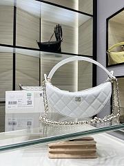 Chanel Clutch with Chain Shiny Grained Calfskin White AP5094 - 22x15x6cm - 3
