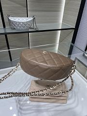 Chanel Clutch with Chain Shiny Grained Calfskin Brown AP5094 - 22x15x6cm - 3