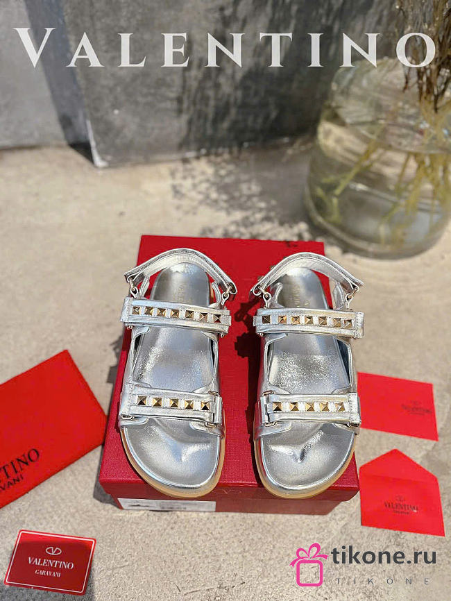 Valentino Rockstud Leather Flat Sandals In Silver - 1