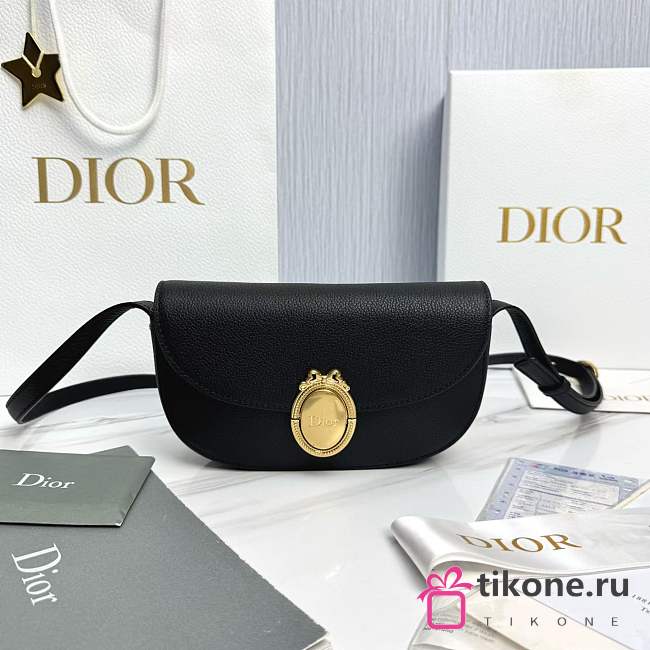 Small Dior Médaillon Flap Bag Black Grained Calfskin - 21x12x5.5cm - 1