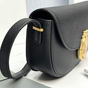 Small Dior Médaillon Flap Bag Black Grained Calfskin - 21x12x5.5cm - 3