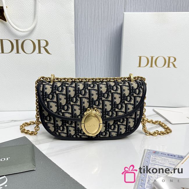 Small Dior Médaillon Flap Bag with Chain Blue Dior Oblique Jacquard - 21x12x5.5cm - 1