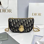 Small Dior Médaillon Flap Bag with Chain Blue Dior Oblique Jacquard - 21x12x5.5cm - 3