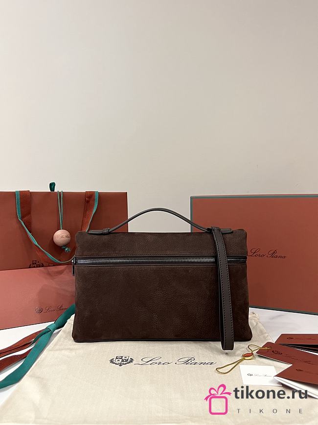Loro Piana Extra Pouch L29 Calfskin Shaded Wood/Dark Chocolate/Onyx (B5BP) - 29x18x5cm - 1