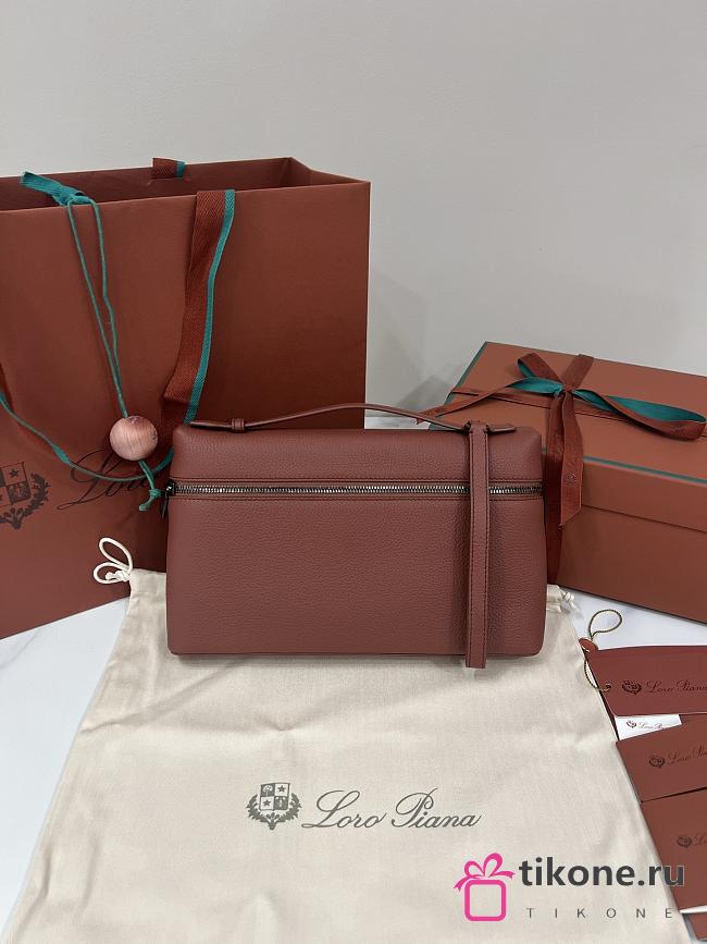 Loro Piana Extra Pouch L29 Kummel/Onyx (P0C2) - 29x18x5cm - 1