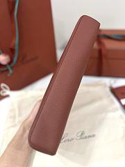 Loro Piana Extra Pouch L29 Kummel/Onyx (P0C2) - 29x18x5cm - 5