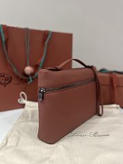Loro Piana Extra Pouch L29 Kummel/Onyx (P0C2) - 29x18x5cm - 4