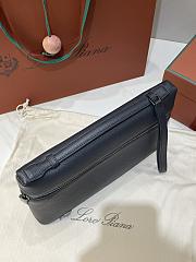 Loro Piana Extra Pouch L29 Blue Navy/Onyx (W1BI) - 29x18x5cm - 2