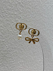 Dior CD Mini Bow Earrings Gold-Finish Metal and White Resin Pearl E4837WOMRS - 5