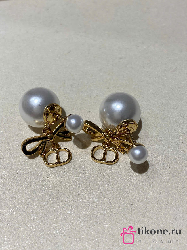 Dior Tribales Earrings Gold-Finish Metal and White Resin Pearls E4828WOMRS - 1