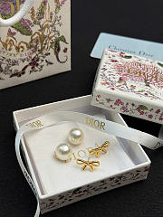 Dior Tribales Earrings Gold-Finish Metal and White Resin Pearls E4875WOMRS - 2