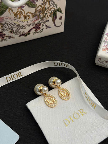Dior Tribales Earrings Gold-Finish Metal, White Resin Pearls and Crystals E4881WOMCY