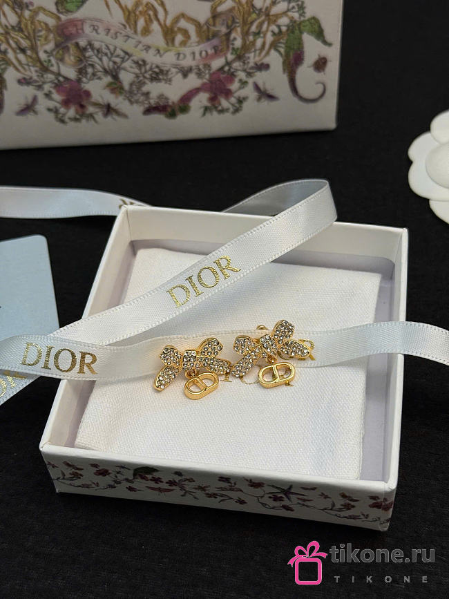 Delicate Bow Earrings Gold-Finish Metal, White Resin Pearl and Crystals E4678WOMCY - 1