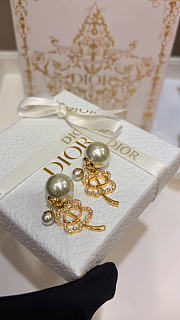 Dior Tribales Earrings Gold-Finish Metal, White Resin Pearls and Crystals E4879WOMCY - 6