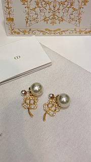 Dior Tribales Earrings Gold-Finish Metal, White Resin Pearls and Crystals E4879WOMCY - 4