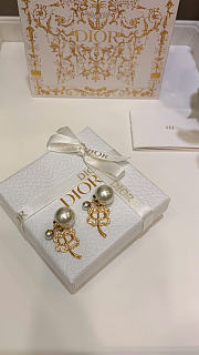 Dior Tribales Earrings Gold-Finish Metal, White Resin Pearls and Crystals E4879WOMCY - 5