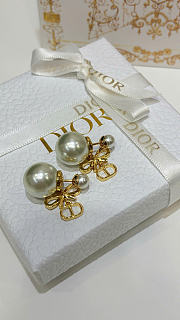 Dior Tribales Earrings Gold-Finish Metal and White Resin Pearls E4828WOMRS_D301 - 2