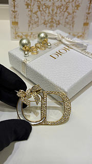 Dior Or – Dior Shiny Bow Brooch Gold-Finish Metal, Natural Mother-of-Pearl and White Crystals V1860WOMMP - 4